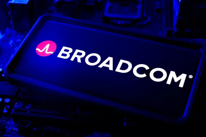 Broadcom, Apollo και Blackstone επενδύουν 35 δισ. δολάρια σε υποδομές Τεχνητής Νοημοσύνης