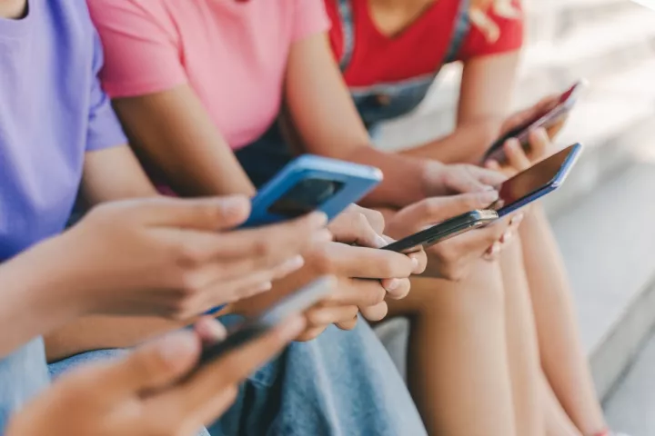 Καναδάς: Νομοσχέδιο για απαγόρευση των social media σε ανηλίκους κάτω των 16 ετών