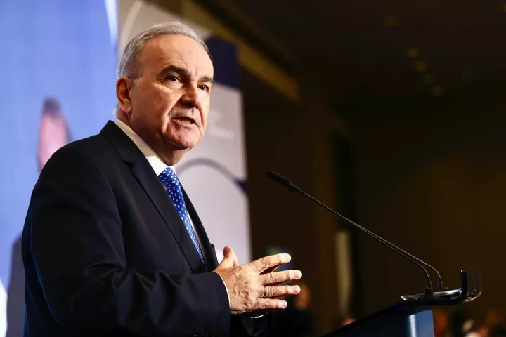 Ν. Παπαθανάσης: Δάνεια με επιτόκιο 0,35% για μικρομεσαίες επιχειρήσεις και επιδότηση έως 95% για ανακαινίσεις κατοικιών