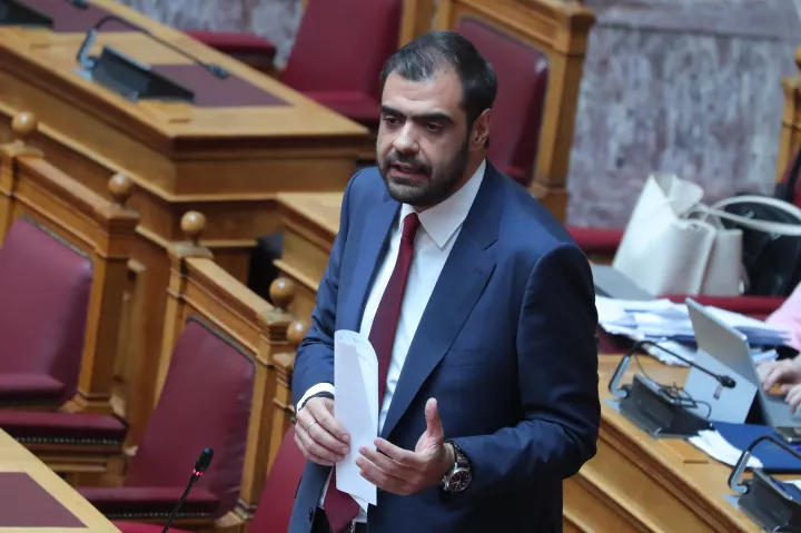Βουλή: Ψηφίστηκε το νομοσχέδιο για την αδειοδότηση των περιφερειακών καναλιών