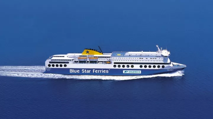 Τηλεφώνημα για βόμβα στο πλοίο Blue Star 2