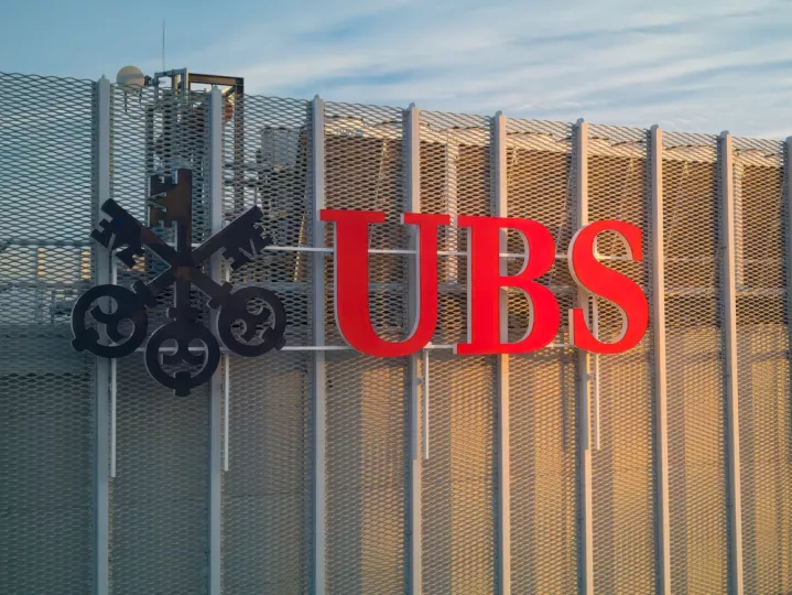 UBS: Τα private markets ανοίγουν «χρυσή» ευκαιρία για data, AI και διαφάνεια