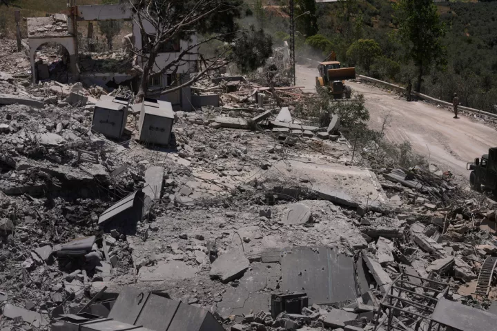 IDF: Νέες επιχειρήσεις στον νότιο Λίβανο - Προηγήθηκαν προειδοποιήσεις για εκκενώσεις