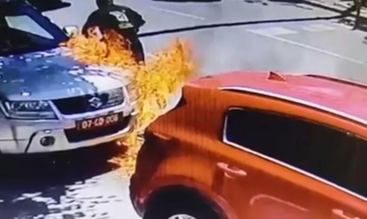 Βόρεια Μακεδονία: Πυρπολήθηκε όχημα με βουλγαρικές διπλωματικές πινακίδες στα Σκόπια (pics)