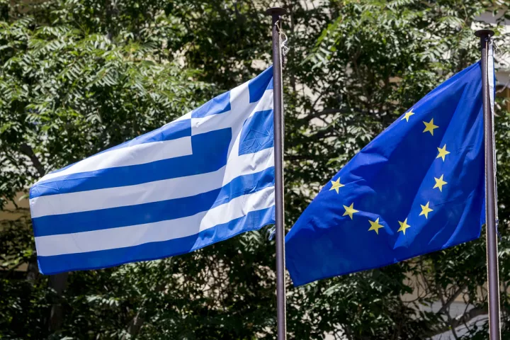 Scope: Στην Ελλάδα η μεγαλύτερη μείωση χρέους της Ευρωζώνης