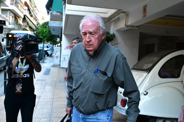 Α. Δαβαράκης σε Ε. Ακρίτα: Αυτό το ψυχρό κτήνος, ο Γιωτόπουλος, έστειλε 17 ανθρώπους στον τάφο