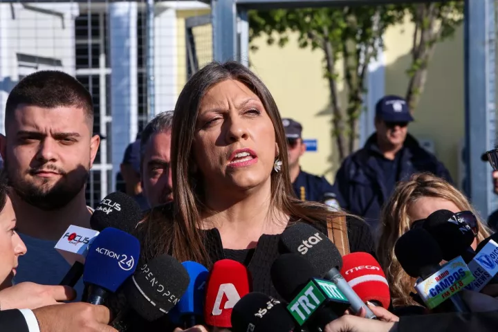 Δίκη για τα Τέμπη: Συγγενείς ξέσπασαν κατά της Ζ. Κωνσταντοπούλου - Διακόπηκε προσωρινά η δίκη
