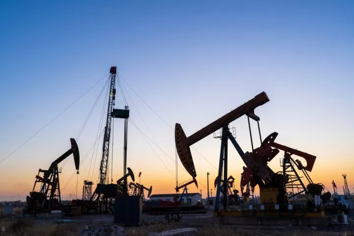 Ο IEA αναθεωρεί ξανά προς τα κάτω την πρόβλεψή του για την παγκόσμια ζήτηση πετρελαίου για το 2026