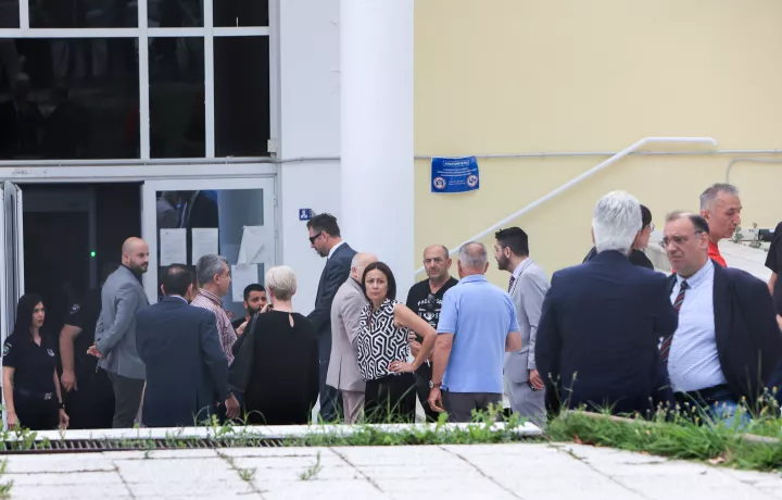 Δίκη Τεμπών: Στις 23/06 η συνέχεια για τις κάμερες - Ένταση μεταξύ συγγενών και Κωνσταντοπούλου