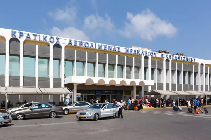 ΥΠΑ: Αύξηση 5,7% στην επιβατική κίνηση το πεντάμηνο του 2025 στα αεροδρόμια της χώρας