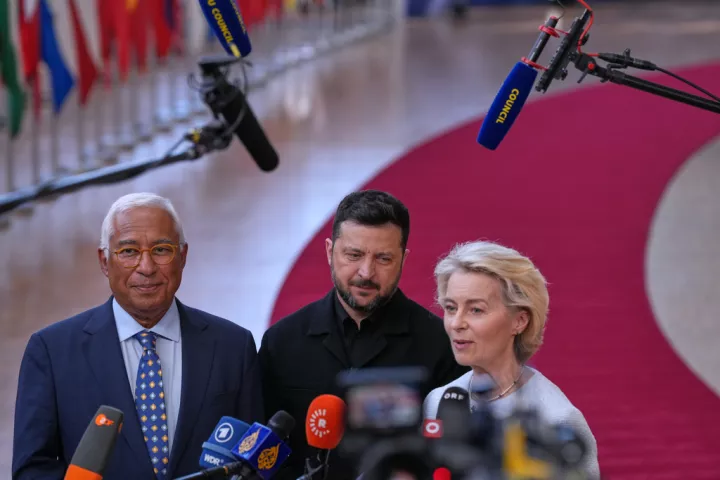 Φον ντερ Λάιεν: Η Ρωσία υψώνει ένα «ψηφιακό σιδηρούν παραπέτασμα» στον λαό της