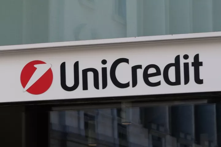 Η προσφορά εξαγοράς της UniCredit για την Commerzbank θα φτάσει το 12,51% του κεφαλαίου της