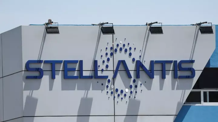 Η Stellantis κατέχει ποσοστό 9,5% στη νεοφυή εταιρεία μπαταριών στερεάς κατάστασης Factorial