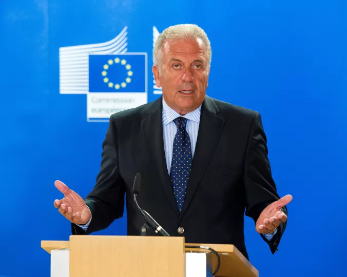Qatargate: Ένταλμα σύλληψης για τον Δημήτρη Αβραμόπουλο από τις βελγικές αρχές