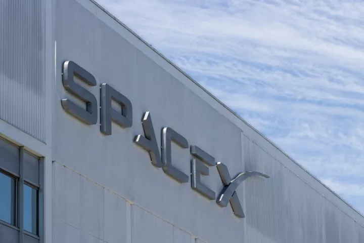 Στροφή της SpaceX στα ομόλογα: Άντληση κεφαλαίων με «μαξιλάρι» 100 δισ. δολαρίων