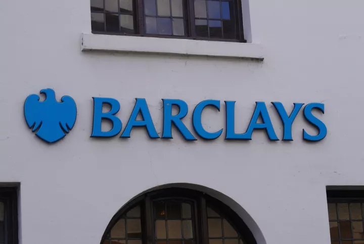 Η Barclays υποβαθμίζει την Telenor μετά το profit warning μετά από πιέσεις Φινλανδίας και Νορβηγίας