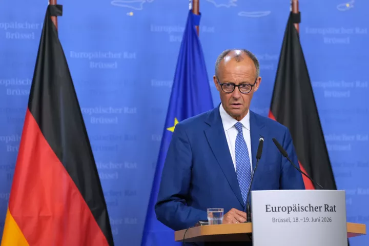 Μερτς: Προχωράμε ενωμένοι στη μεταρρύθμιση για το συνταξιοδοτικό