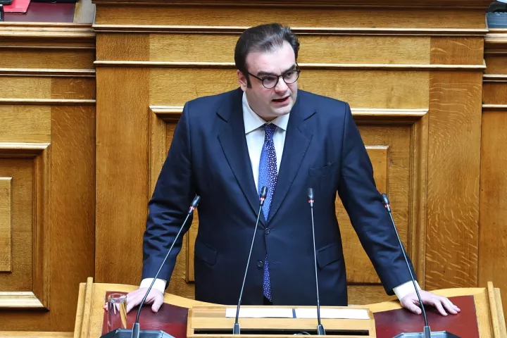 Νόμος Κατσέλη: Πώς οι «έξτρα» τόκοι κουρεύουν αναδρομικά τα δάνεια – Ανάσα για 100.000 δανειολήπτες