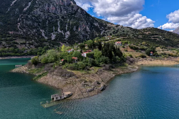 ΥΠΕΝ: Δέκα έργα ύψους 15 εκατ. ευρώ για την αντιμετώπιση της λειψυδρίας σε εννιά νησιά