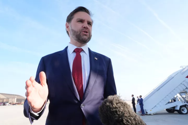 Βανς: Στις μέρες μας το σκάνδαλο Γουότεργκεϊτ δεν θα απασχολούσε τα ΜΜΕ για πάνω από 12 ώρες
