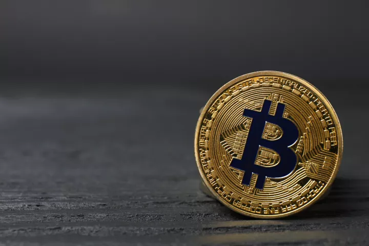 Υπό πίεση το Bitcoin: Στο επίκεντρο οι επόμενες κινήσεις της Strategy και το κρίσιμο reset μερίσματος