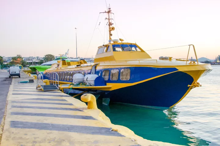 Αίγινα: Βλάβη σε Flying Dolphin με 79 επιβάτες – Απαγορεύτηκε ο απόπλους του