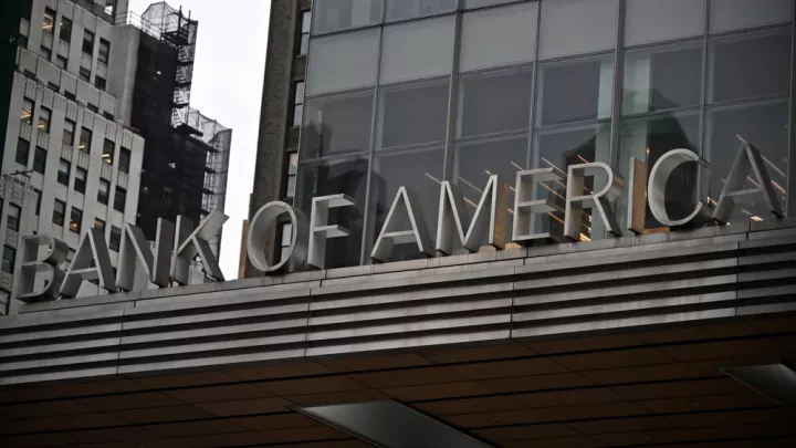 BofA: Γιατί βλέπει νέα στήριξη στο δολάριο και υποχώρηση του ευρώ