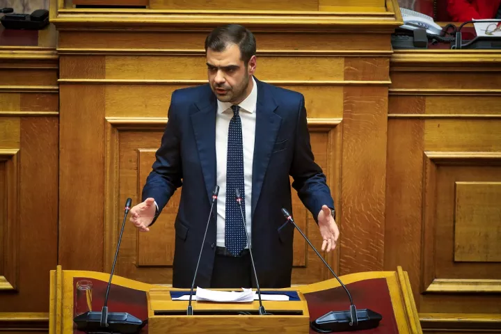 Μαρινάκης για επιστολή Φεύγα που ζητά επιστροφή Σαμαρά και κατάργηση του νόμου για τα ομόφυλα ζευγάρια: Δεν είναι άξιο σχολιασμού