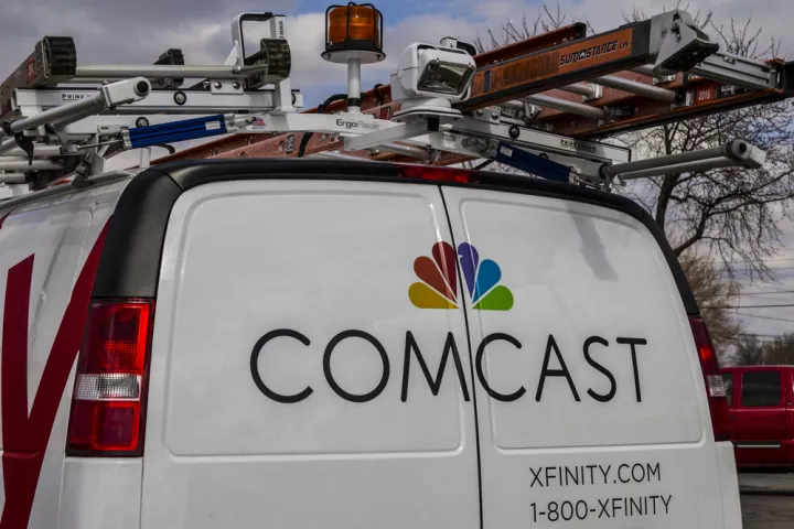 Ιστορικό «split» για την Comcast – Σπάει στα δύο υπό την πίεση του streaming