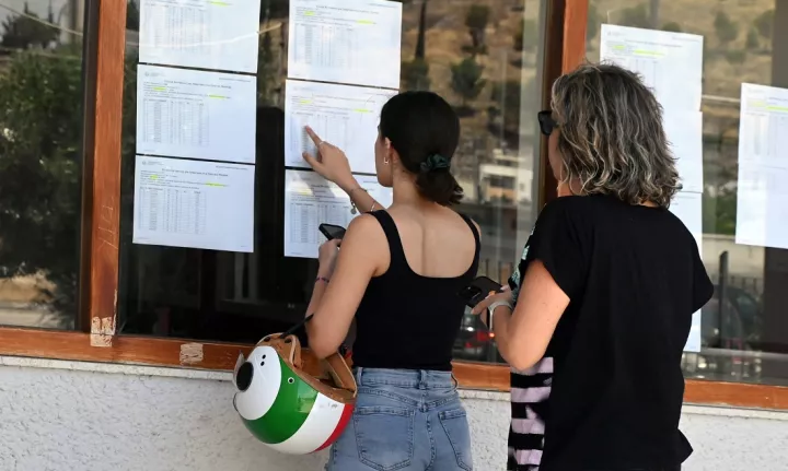 Αρχίζουν οι ηλεκτρονικές εγγραφές και μετεγγραφές σε ΓΕΛ και ΕΠΑΛ