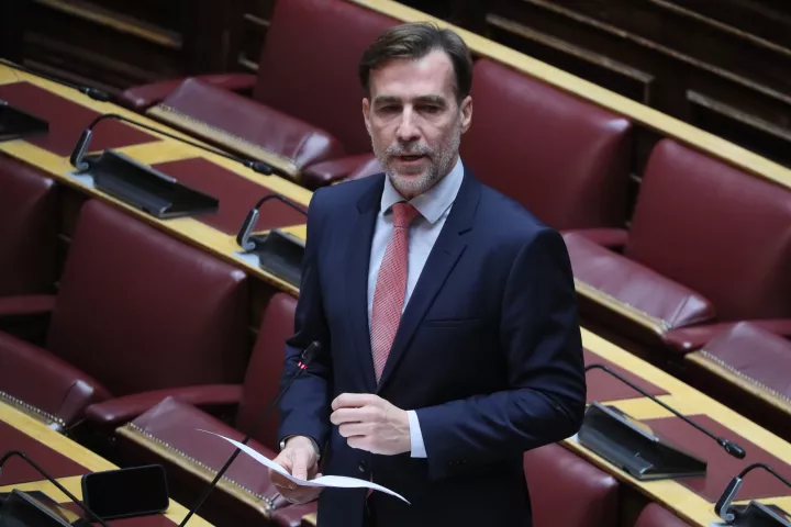 Φυλλορροεί το κόμμα Κασσελάκη: Αποχώρησε και ο Μιχάλης Χουρδάκης