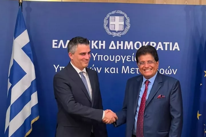 Συνάντηση του Χρ. Δήμα με τον Ινδό υπουργό Εμπορίου και Βιομηχανίας