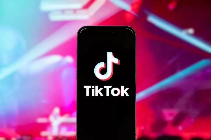 TikTok: Οριστικοποιεί διακανονισμό για αγωγή περί εθισμού - Aποφεύγεται η δίκη