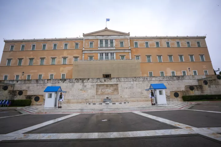Οι τρεις ανοιχτές πληγές της οικονομίας: Στέγη, ακρίβεια και γεωπολιτική αβεβαιότητα
