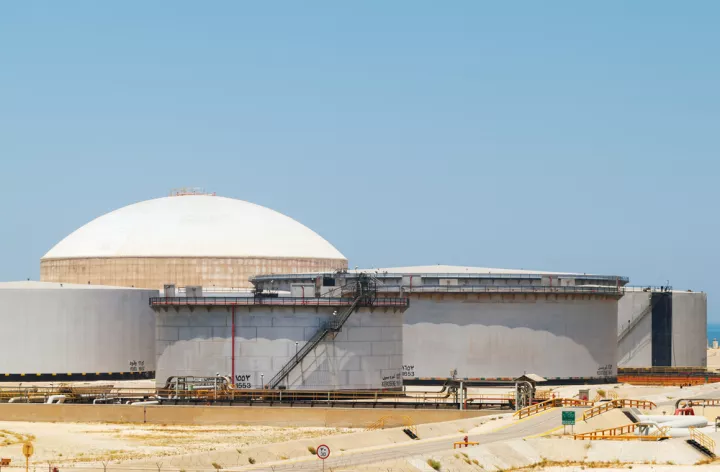 Saudi Aramco: Αυξάνει τις εξαγωγές από το Ρας Τανούρα και γυρίζει σε πωλήσεις spot, σύμφωνα με πηγές