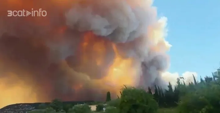 Ισπανία: Πυρκαγιά κοντά στο τουριστικό θέρετρο Κόστα Μπράβα