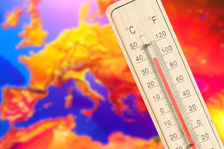 Kαύσωνας: Η Ελλάδα βρίσκεται σε περιοχή υψηλής επικινδυνότητας για την εμφάνιση ακραία υψηλών θερμοκρασιών