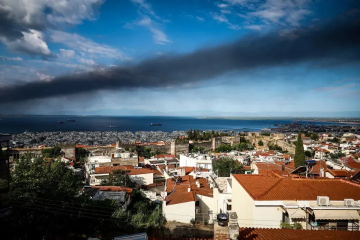 Φωτιά στο Ωραιόκαστρο: Χωρίς ενεργό μέτωπο στη δασική έκταση– Στη Θεσσαλονίκη έφτασε ο τοξικός καπνός