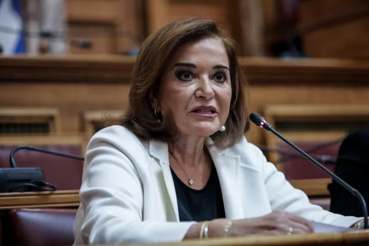 Ντ. Μπακογιάννη για Σαμαρά: Στόχος του είναι να κάνει ζημιά στη ΝΔ