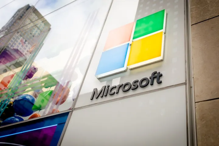 Η Microsoft ανακοίνωσε την απόλυση 4.800 εργαζομένων 