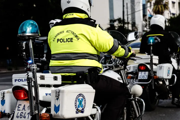Πάνω από 2.680 παραβάσεις βεβαιώθηκαν την 53η εβδομάδα της εκστρατείας «Μηδενική ανοχή στη μη χρήση κράνους»