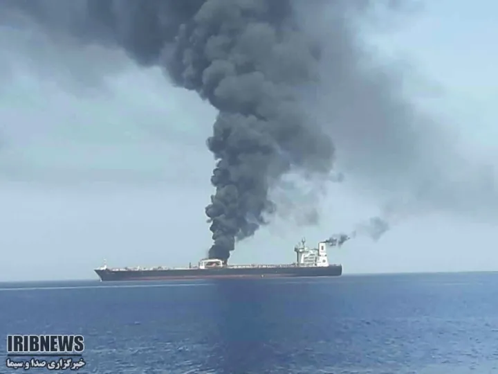 Οι Φρουροί της Επανάστασης έπληξαν πλοία LNG στα Στενά  του Ορμούζ