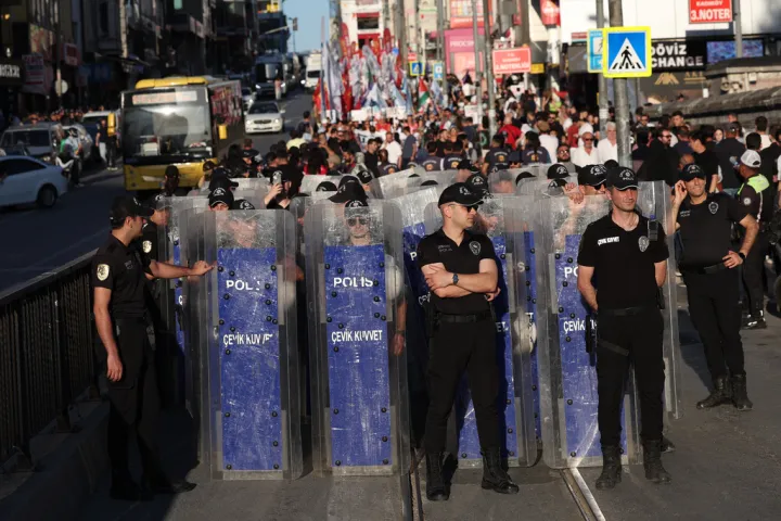Τουρκία: Νέες συλλήψεις δημοσιογράφων στο περιθώριο της συνόδου κορυφής του ΝΑΤΟ