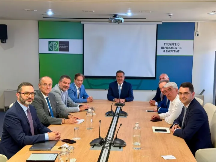 Η μεταρρύθμιση για τη διαχείριση υδάτων στο επίκεντρο της συνάντησης Παπασταύρου με βουλευτές της ΝΔ