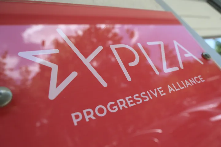 «Τα Κουρέλια τραγουδάνε ακόμα» στον ΣΥΡΙΖΑ 