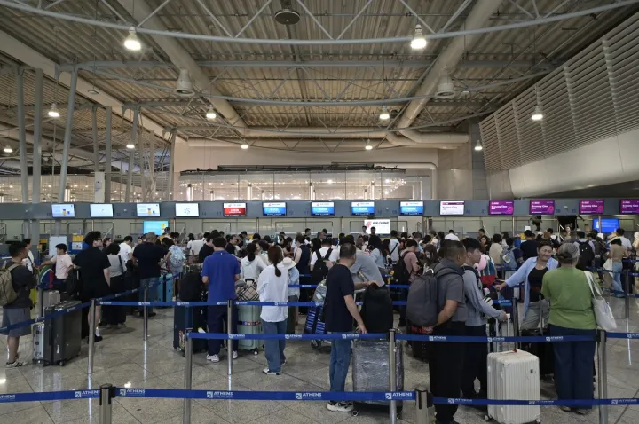 Νέοι συνοριακοί έλεγχοι στα αεροδρόμια: Ελλάδα και 8 χώρες ζητούν παράταση της ευελιξίας