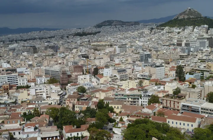 Πώς αναπτύχθηκε η πολυκατοικία στη σύγχρονη Ελλάδα - Τα αίτια της άναρχης δόμησης