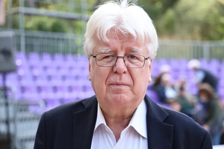 Σιακαντάρης για ΣΥΡΙΖΑ: Μόνο η εκλογή από τη ρευστή βάση θα επέτρεπε να εκλεγεί μια περσόνα όπως ο Κασσελάκης