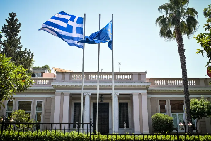 Κυβερνητικές πηγές σε ΠΑΣΟΚ: Καταθέστε πρόταση νόμου για τη 13η σύνταξη να δούμε την κοστολόγηση από το ΓΛΚ