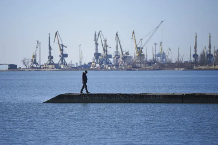 Η Μόσχα κλείνει τον δίαυλο Ντον - Αζόφ μετά τις επιθέσεις σε ρωσικά πλοία στην Αζοφική Θάλασσα